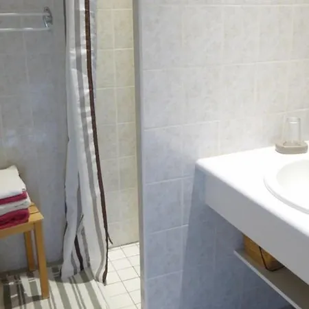 Retraite Champetre Proche Du Puy-en-velay Avec Acces Chemin De Compostelle Et Du Bouchet - Fr-1-582-455 Bed & Breakfast Bains