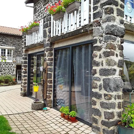 Retraite Champetre Proche Du Puy-en-velay Avec Acces Chemin De Compostelle Et Du Bouchet - Fr-1-582-455 לינה וארוחת בוקר Seneujols